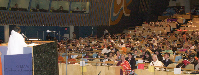 Amma delivering her message at the United Nations