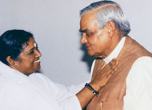 Amma, the Love that Transforms: Atal Bihari Vajpayee