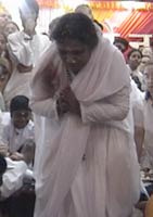 Amma bows down after darshan