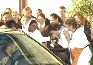 Amma arrives in Paris