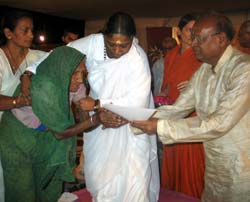 Amma on stage in Lucknow