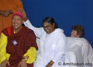 Amma at the World Parliament of Religions 2004