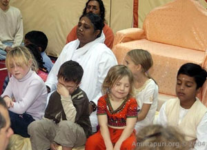 Amma visited Dublin 2004