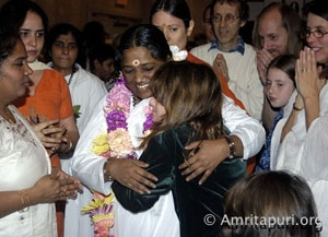 Amma visits Michigan 2004