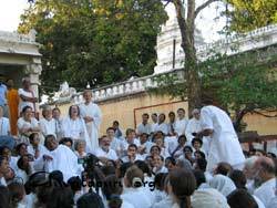 Amma with tour group