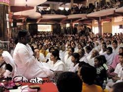 Amma gives satsang