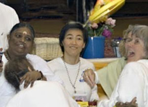 Amma visits Seattle 2005