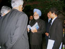 Prime Minister of India, Dr. Manmohan Singh, with Dr. P. Venkat Rangan, Vice Chancellor, Amrita University.