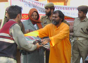 Helping Kashmir earthquake victims