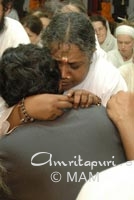 Amma giving darshan in Kozhikode / Calicut