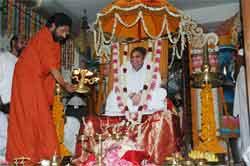 Arati on Guru Purnima day 2006