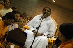 Amma speaking to the devotees on Christmas