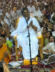 Amma talking to the devotees on January 1, 2007