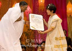 Amma being welcomed