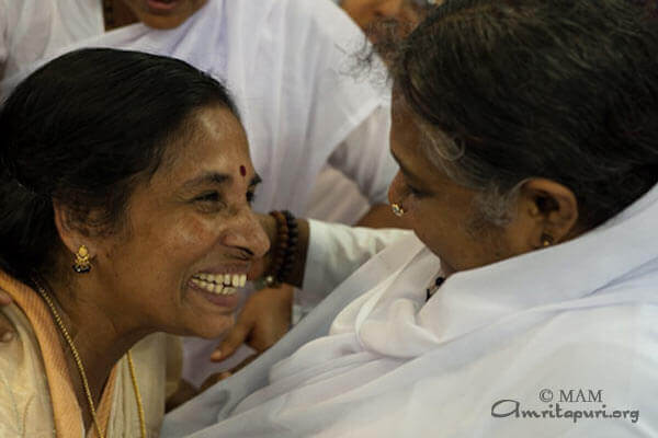 Amma giving darshan in Tiruvananthapuram