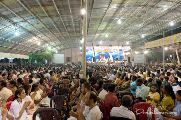 Devotees participating in Sanipuja