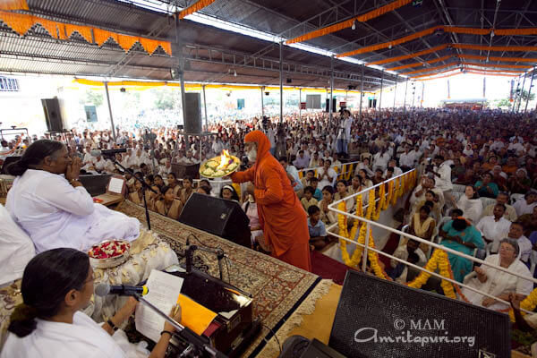 Amma's arati