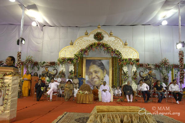 Chagan Bhujbal, Dep. Chief Minister, addressing the gathering