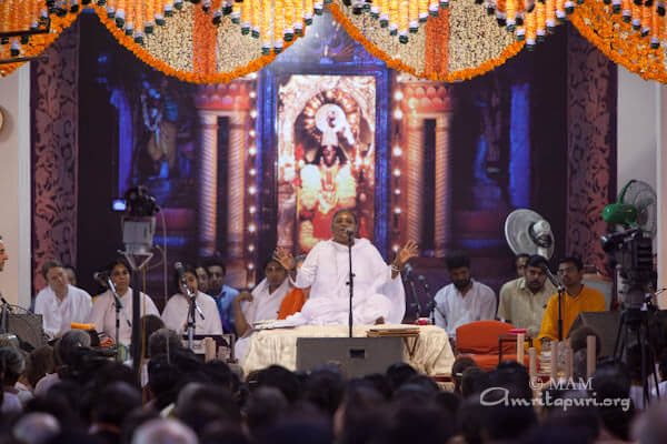 Amma's satsang