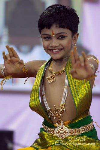 Vishak, an Amrita Vidyalayam child, performing Bharata Natyam dance
