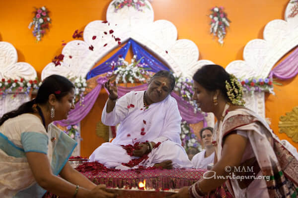 Amma's arati in Durgapur