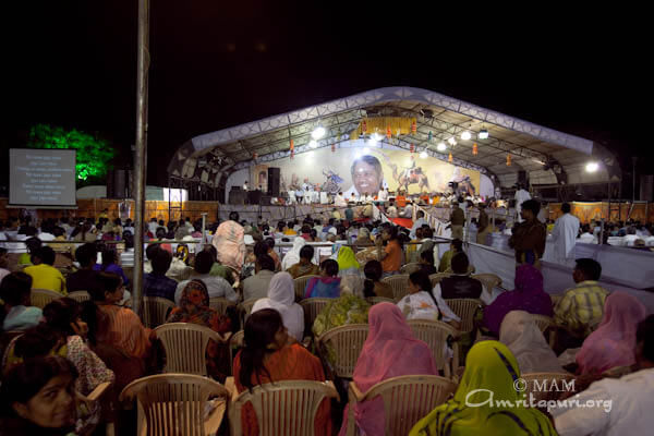 Amma's bhajans in Jaipur