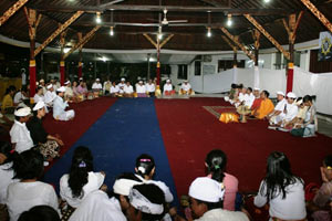 Swami Ramakrishnananda in Indonesia