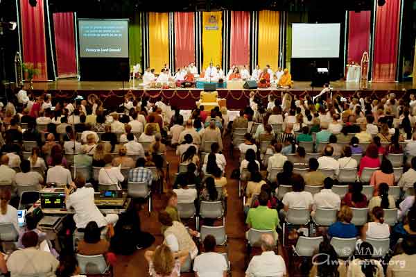 Bhajans at RNA exhibition grounds, Brisbane