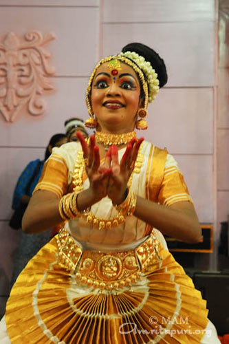 A beautiful Mohiniyattam dance