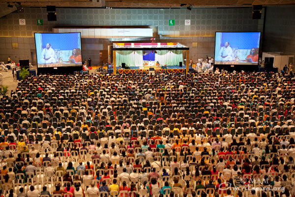 People participating in Atma Puja