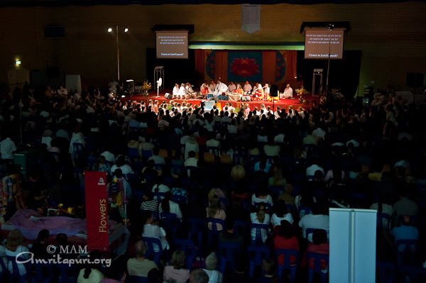 Bhajans in Sidney