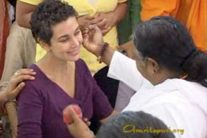Lisa Ray with Amma