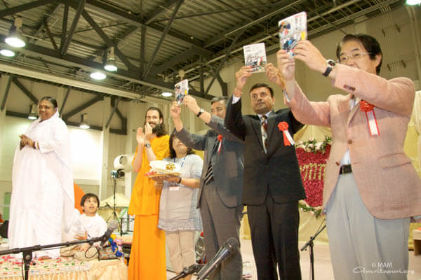 Amma in Japan