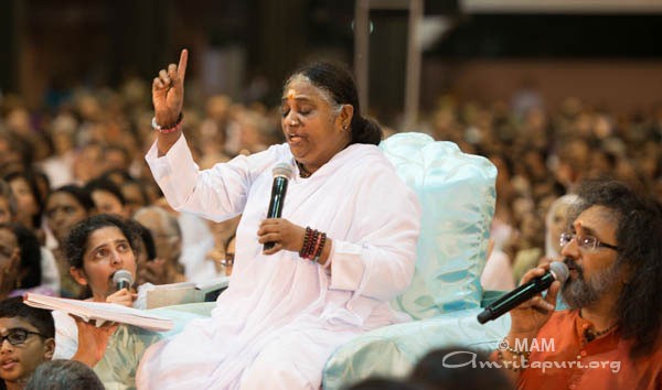How can I put an end to suffering? – Amma’s 2015 New Year Message