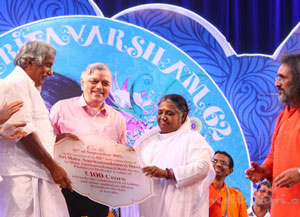 100 Crore commitment to sanitation in Kerala
