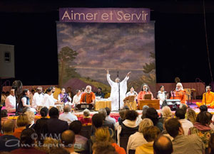 Amma in Toulon