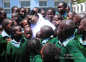 Amma’s visit to Amrita Watoto Boma