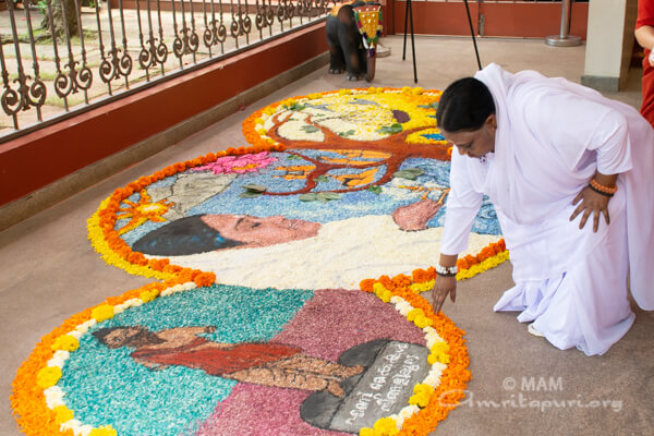 Onam is an occasion to make ourselves and  others happy