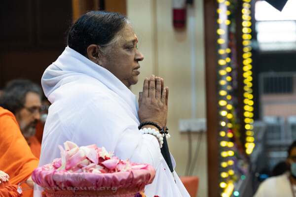 Amma praying