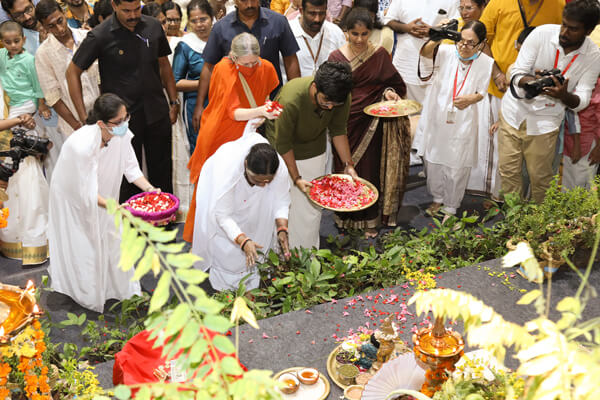 Amma blessing saplings