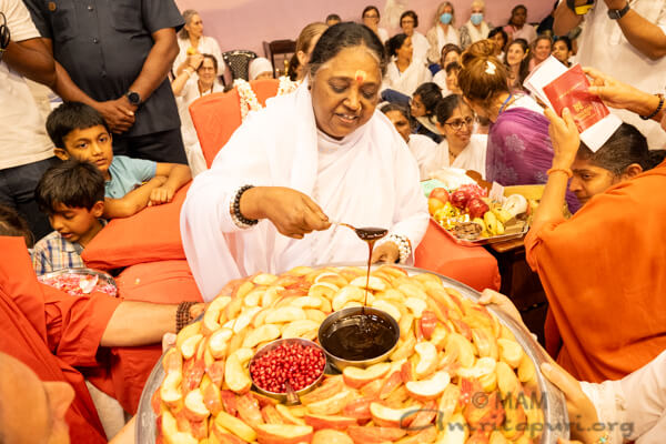 Rosh HaShanah celebration with Amma