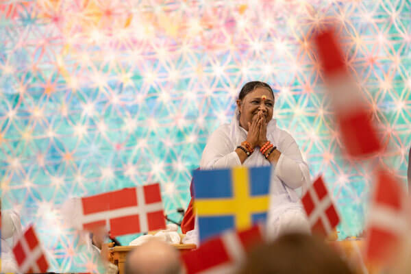 Amma to visit 10 cities across 8 European countries