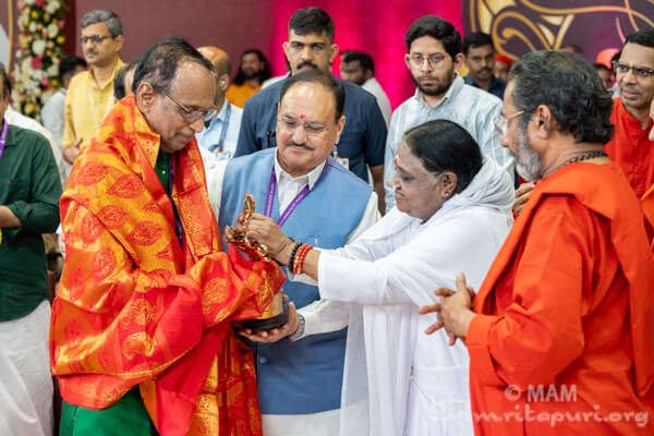 P.R. Nathan receives Amritakeerti Award