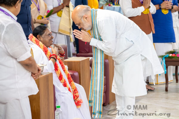 “Amma has bestowed her blessings to resolve for drug-free India”: Amit Shah