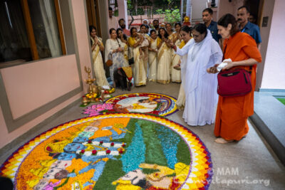 Amma blessing Onam Pookkalam