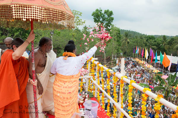 Amma to install a new Brahmasthanam temple in Manjeri