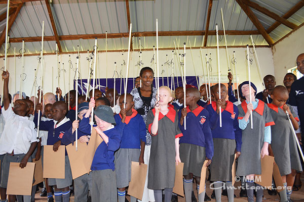 White C(r)ane for school children in Kenya