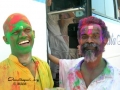 06holi-223