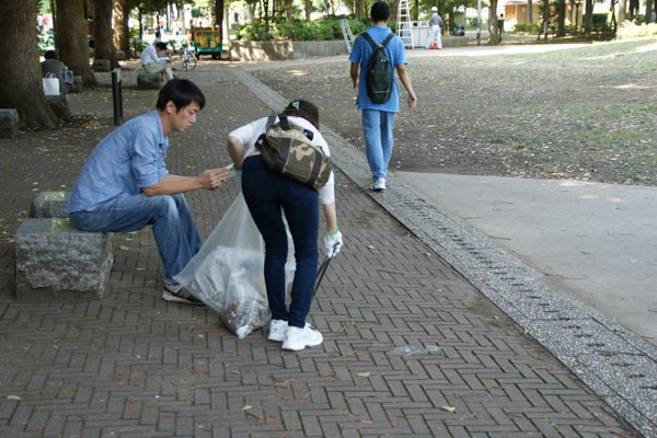 Toyama Park cleanup