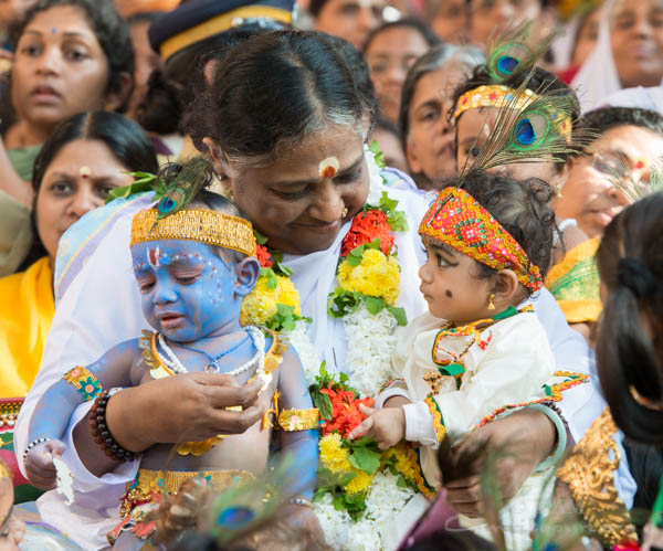 Amma with little Krishnas